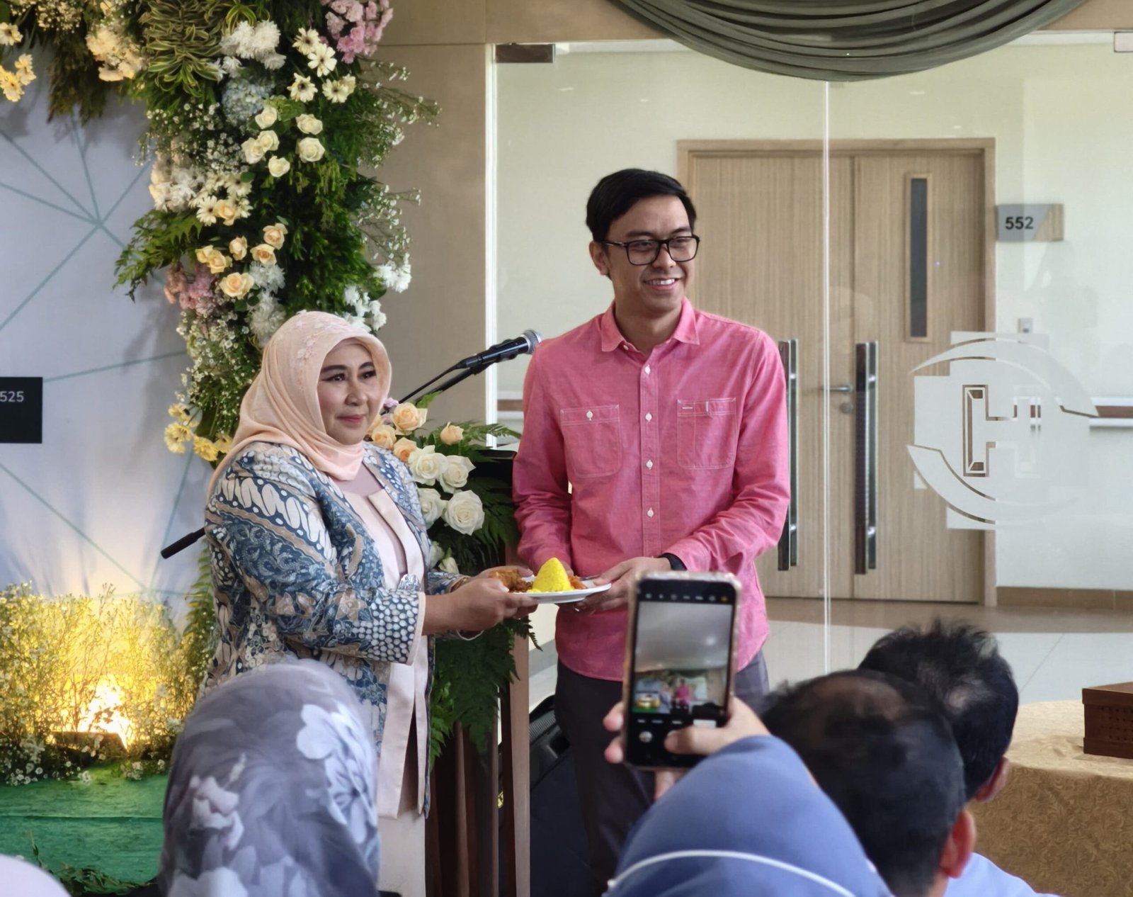 RS Hermina Soreang menambah layanan baru dengan meresmikan Poliklinik Padma yang dilengkapi fasilitas unggulan, termasuk pusat penanganan stroke atau Code Stroke dan kamar rawat inap kelas 1 berkonsep One Bed One Room.