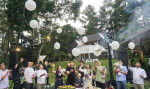 Kemeriahan HUT ke-7 Nara Park Bandung.