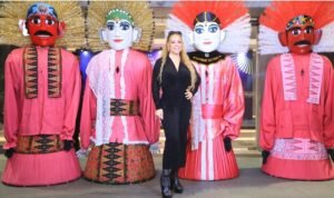 Mariah Carey saat tiba di Jakarta.