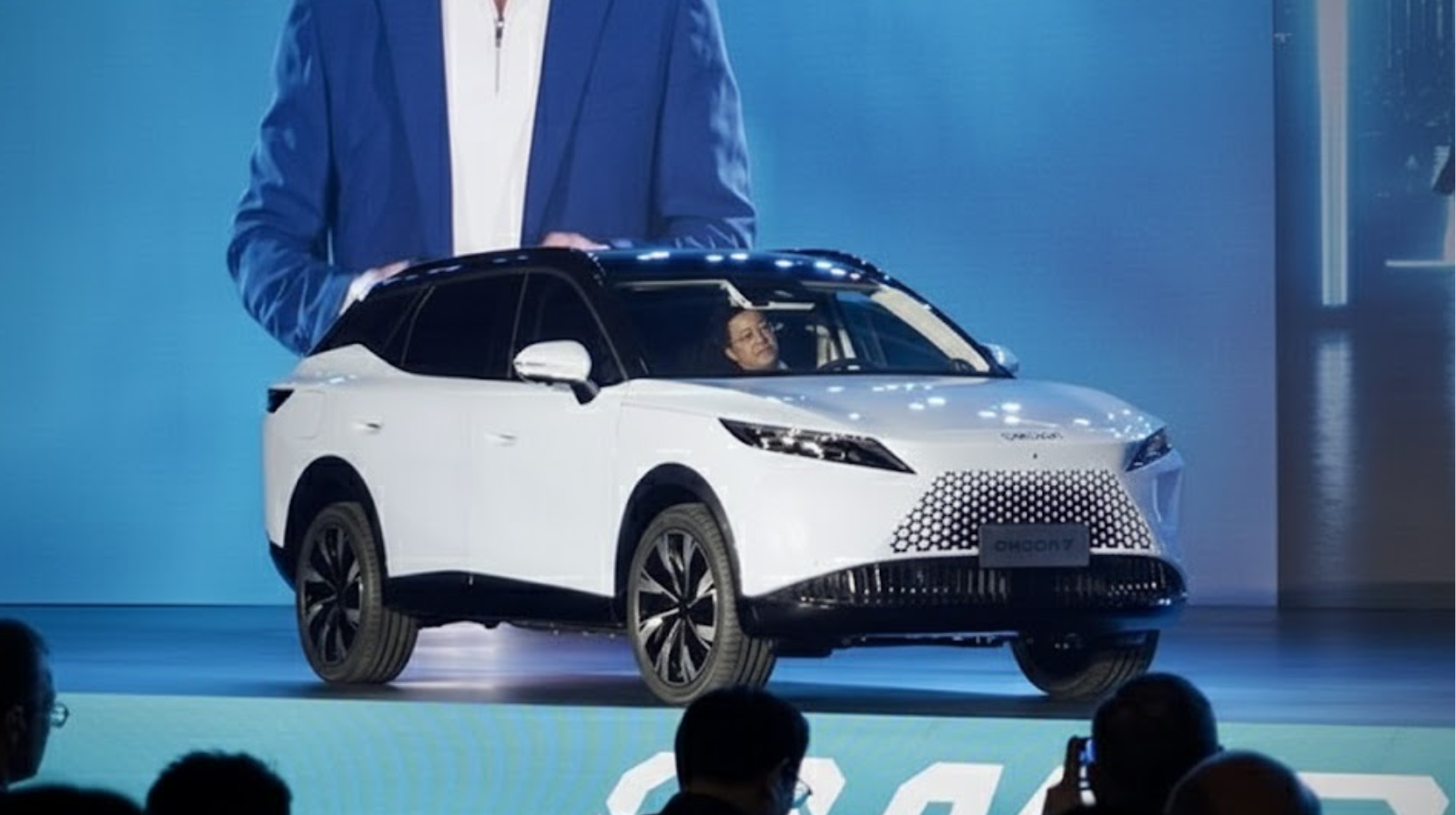OMODA O7 Perkenalkan Teknologi Parkir Otomatis Berbasis AI