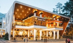 Cihampelas Walk (Ciwalk) Bandung.