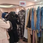 Warga Bandung antusias mengunjungi Lozy Big Warehouse Sale Vol-7.