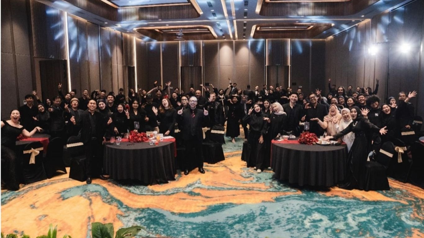 Gala-Dinner-Timeless-in-Black